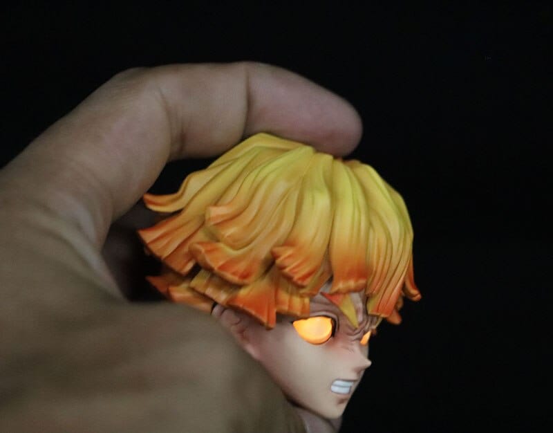 Figurine Collector en Resine Zenitsu Frappe Foudroyante